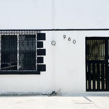 Dgm Lofts Mty Mn 960 F Centro Cerca De Todo Appartement Monterrey Buitenkant foto